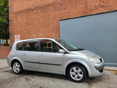 2007 - Renault Grand Scenic Manual