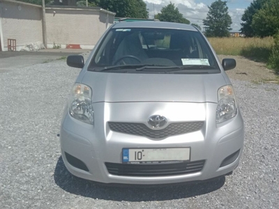 2010 - Toyota Yaris Manual