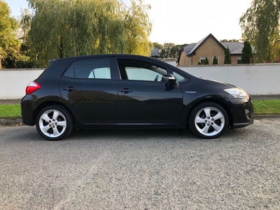 2011 - Toyota Auris Automatic