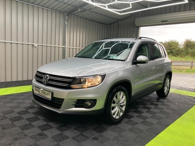 2014 - Volkswagen Tiguan Manual