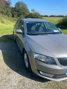 2016 - Skoda Octavia Manual