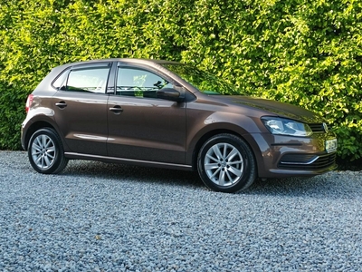 2016 - Volkswagen Polo Automatic