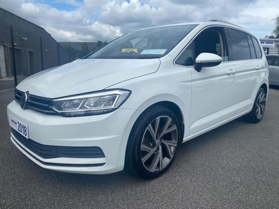 2017 - Volkswagen Touran Automatic