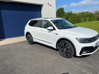 2019 - Volkswagen Tiguan Manual