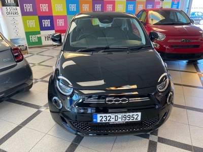 2023 - Fiat 500e Automatic