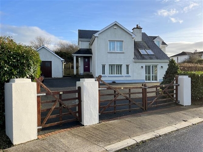 8 Lake View, Cullenagh, Ballina, Tipperary