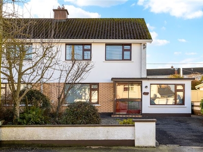 10 Lakeside Park, Naas, Kildare