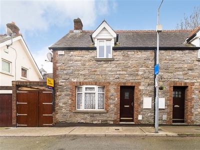 3 Cavalry Row, Arbour Hill, Stoneybatter, Dublin 7