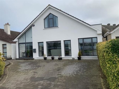 37 Lakeshore Drive, Renmore, Galway