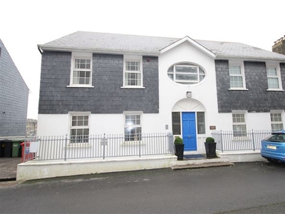 3 Rampart Manor, The Ramparts, Kinsale, Cork