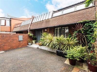 31 Pembroke Gardens, Ballsbridge, Dublin 4, County Dublin