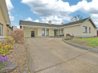 36 Yewston, Nenagh, Co. Tipperary