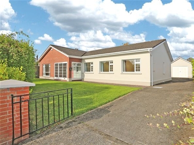 61 Tullyvarraga Crescent, Shannon, Co. Clare