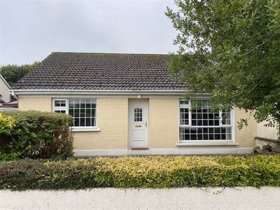 9 Highfield Grove, Clonmel, Tipperary