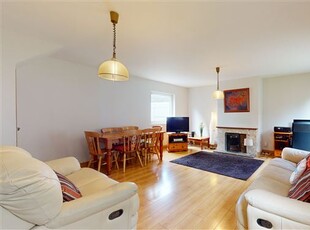 7 Emerald Cottages, Grand Canal Dk, Dublin 4