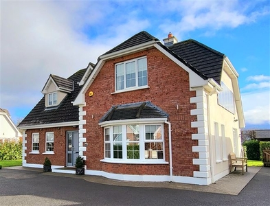 19 River Oaks, Riverstown, Birr, Offaly