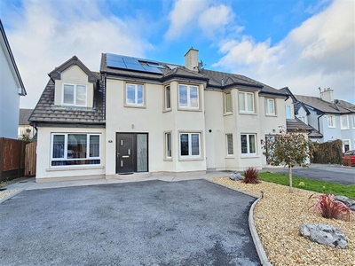 44 Gort Leamhan, Roslevan, Ennis, Co. Clare