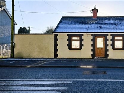 Chapel Street, Mountmellick, Co. Laois