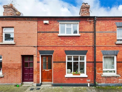 27 Great Western Villas, Phibsboro, Dublin 7