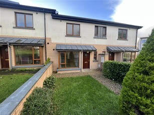 9 Silverbridge Court, Claremorris, Mayo