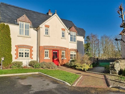 8 Knockanally Golf Village, Donadea, County Kildare