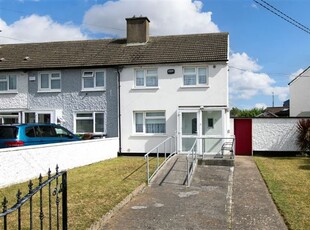 74 Edenmore Grove, Raheny, Dublin 5