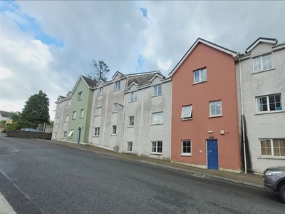 18 Dillon Court, Manorhamilton, Leitrim