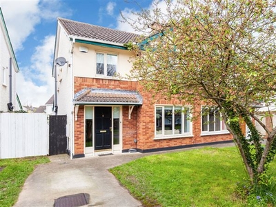 12 Luttrellstown Grove, Castleknock, Dublin 15