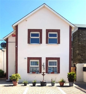 15 Harbour Court, Youghal, Cork