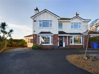 35 Carrigeenlea, Cliff Road, Tramore, Waterford