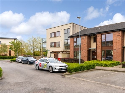 2 Castlegate Court, Adamstown, Co. Dublin