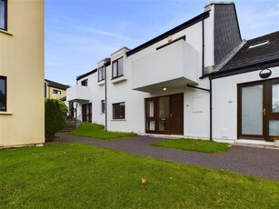 18 Carleton Village, Golf Links Road, Youghal, Cork