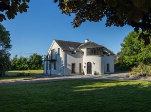 Bronte, Ballinclamper, Ballynacourty, Dungarvan, Co. Waterford