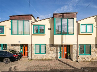 2 Brehon Court, Harold's Grange Road, Rathfarnham, Dublin 16