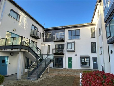 12 Shearwater, Pier Road, Kinsale, County Cork