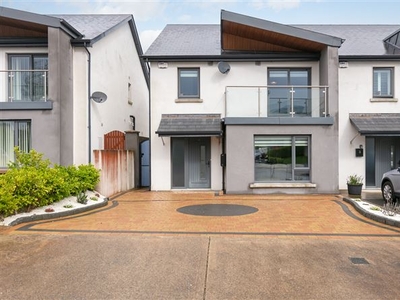 11 Oakhill, Gorey, Co. Wexford