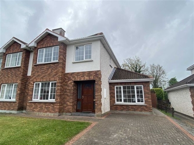 11 Rosemount Drive, Cahir, County Tipperary