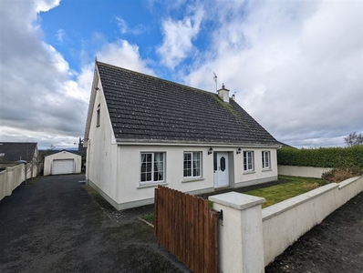 2 Roundhill, Finnoe Road, Borrisokane, Co. Tipperary