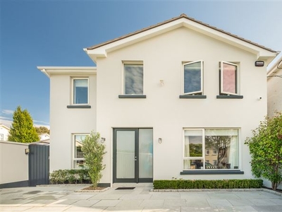 Avalon, 2a Auburn Close, Killiney, County Dublin