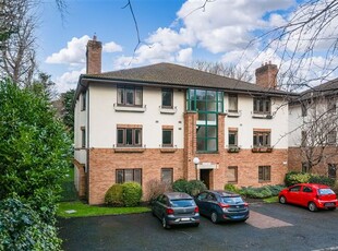 1 Beaupark Downs, Monkstown, County Dublin