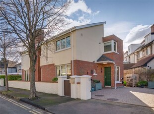 19 Oaklands Drive, Sandymount, Dublin 4