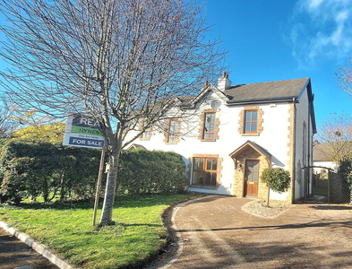 18 Thomond Hall, Ballymahon, Longford