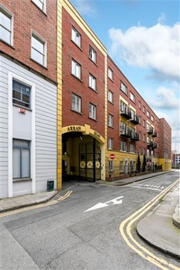 221 The Schooner, Arran Quay , Smithfield, Dublin 7