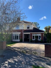 8 Woodstown Close, Knocklyon, Dublin 16