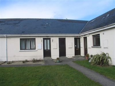 2B Ledwidge Hall, Slane, Meath