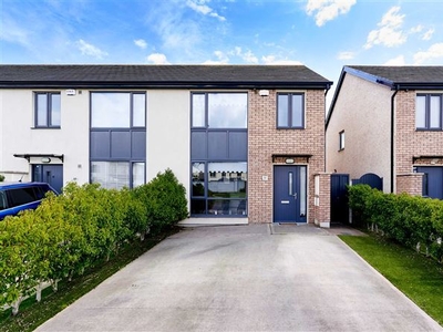 16 The Park, The Paddocks, Hansfield, Clonsilla, Dublin 15, County Dublin