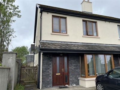 82 The Maples, Ballyhaunis, Co. Mayo