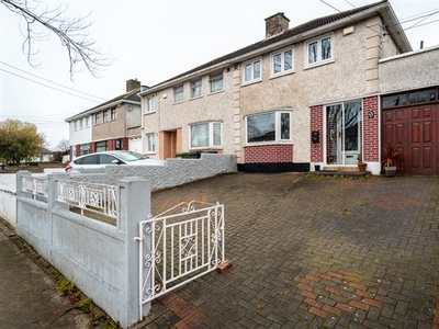 9 Shanowen Grove, Santry, Dublin 9