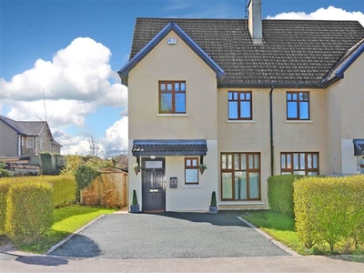 10 The Park, Ros Mór, Ballysimon, County Limerick