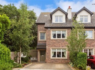 19 Inglenook Wood, Carrickmines